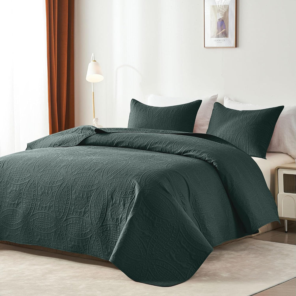 akkialla Forest Green King/Cal King Quilt Set,Ultrasonic Lightweight Bedsprea...