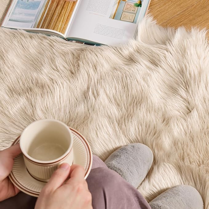 MIULEE Fluffy Rug Soft Shaggy Faux Fur Area Rug Luxury Plush Sheepskin Carpet - Image 3