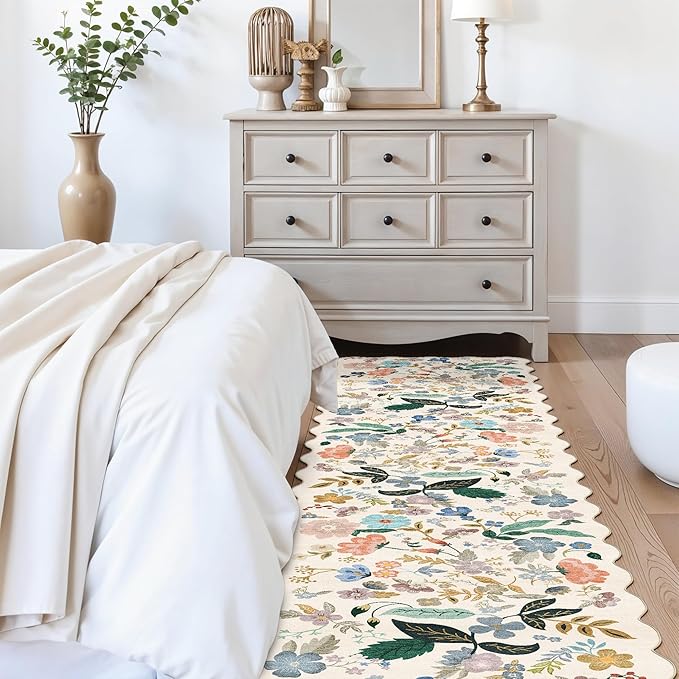 Washable Hallway 2'6x12 Runner Rug: Floral Scalloped Rug - Image 4