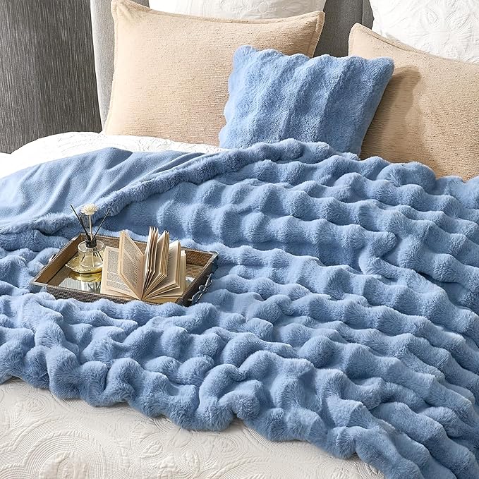 Cozy Bliss Faux Fur Bubble Throw - Image 2
