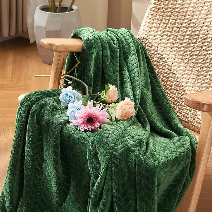 Inhand Fleece Throw Blanket, Super Soft Flannel Cozy - Image 3