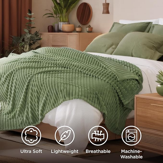 Bedsure GentleSoft Reseda California King Size Blanket - Image 5