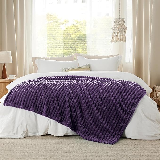 Bedsure GentleSoft Purple Fleece Blanket - Image 9