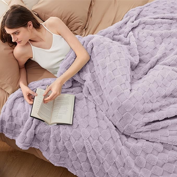 Bedsure GentleSoft King Size Blanket - Image 2