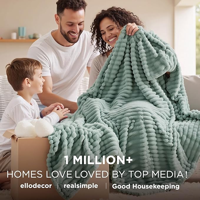 Bedsure GentleSoft Blankets Queen Size - Image 2