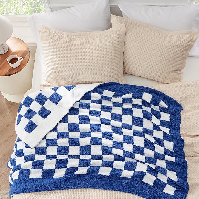 Bedsure GentleSoft Checkered Throw Blanket - Image 7