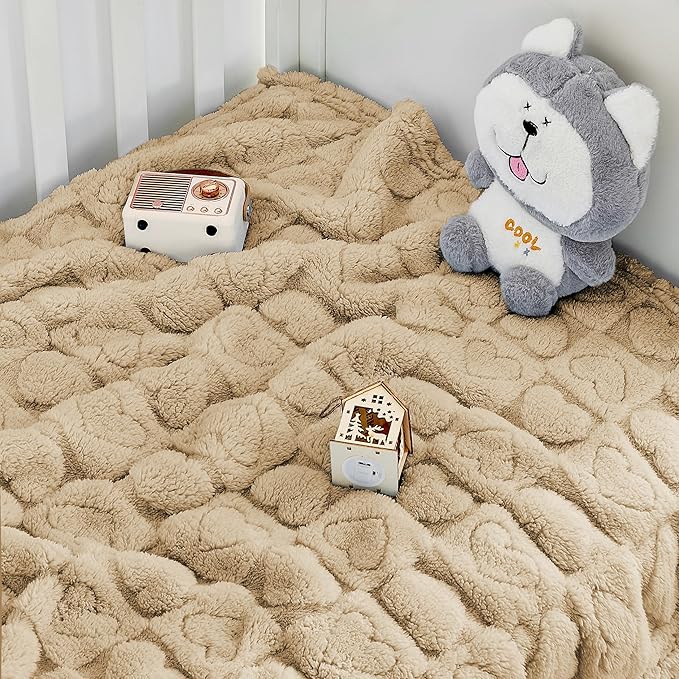 Yurhap Fleece Baby Blanket Heart Checkered, Ultra Soft Cozy Baby Blankets - Image 4