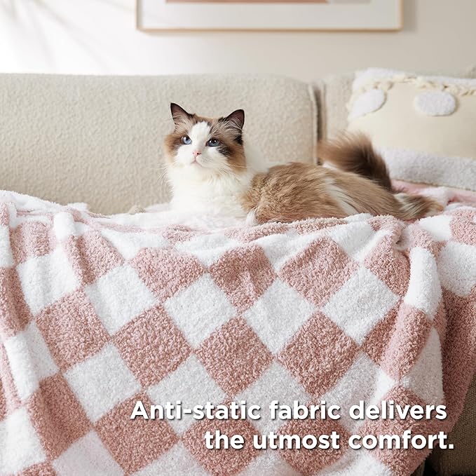 Bedsure GentleSoft Checkered Twin Blanket - Image 4