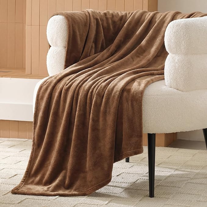Bedsure GentleSoft Fleece Blanket Twin Size Orange - Image 2