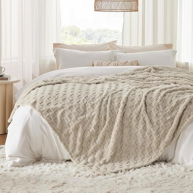 Bedsure GentleSoft King Size Blanket - Image 5