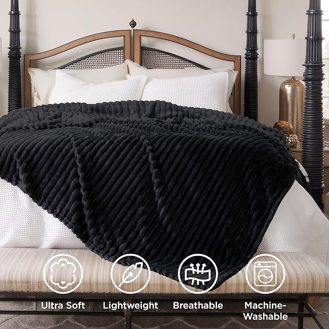 Bedsure GentleSoft Black California King Size Blanket - Image 5