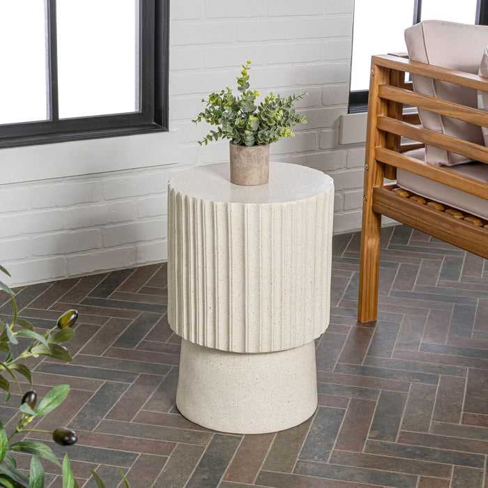JONATHAN Y Louisa Outdoor Accent Table 19" Fluted Polyresin, Cream Terrazzo