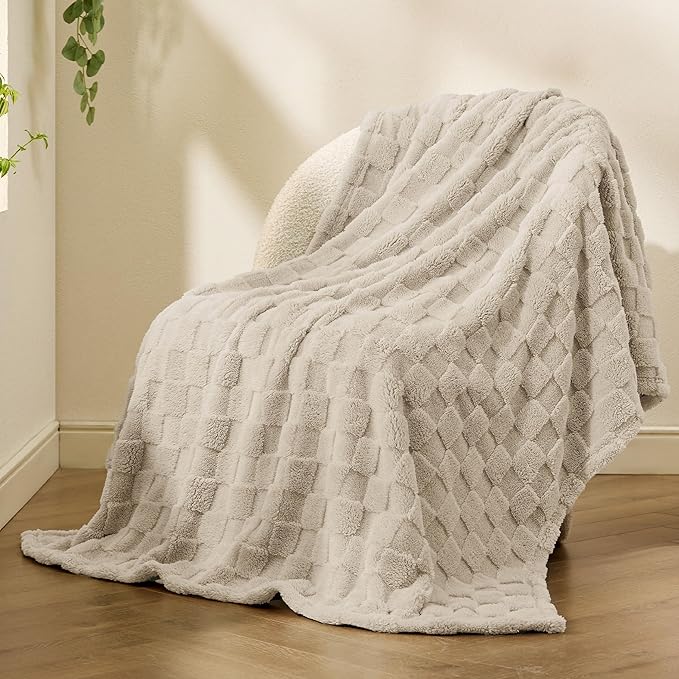 Bedsure GentleSoft Twin Blanket - Image 6