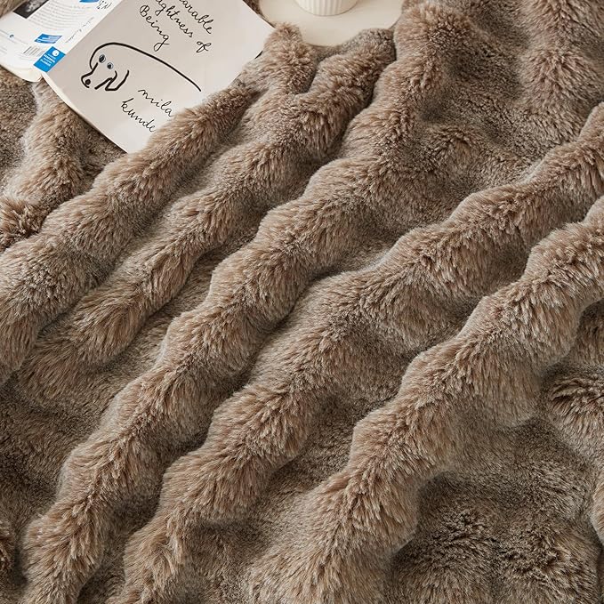 COOVA Faux Fur Throw Blanket for Couch, Cozy Soft and Fuzzy Plush Rabbit Fur - Image 5