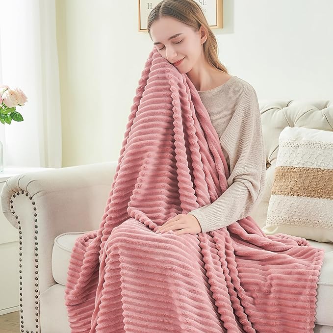 BEDELITE Fleece Blanket Queen Size – 3D Ribbed Jacquard Soft and Warm - Image 3