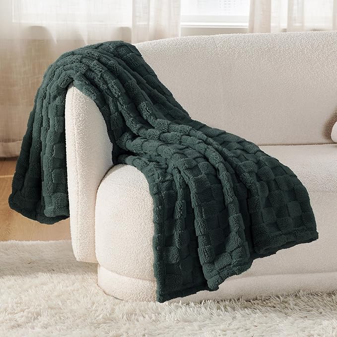 Bedsure GentleSoft Dark Green Spring Throw Blanket - Image 2