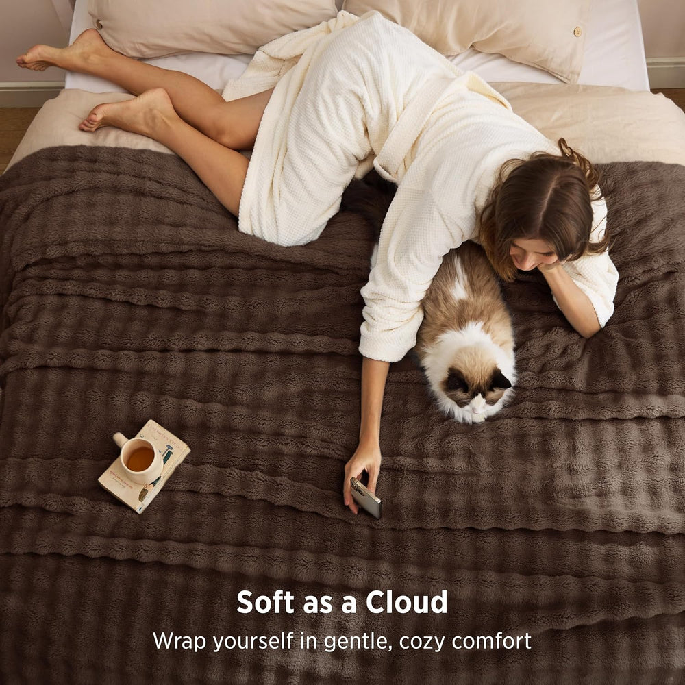 Bedsure Cloud Bubble King Throw Blanket for Bed, Brown, 108"×90"