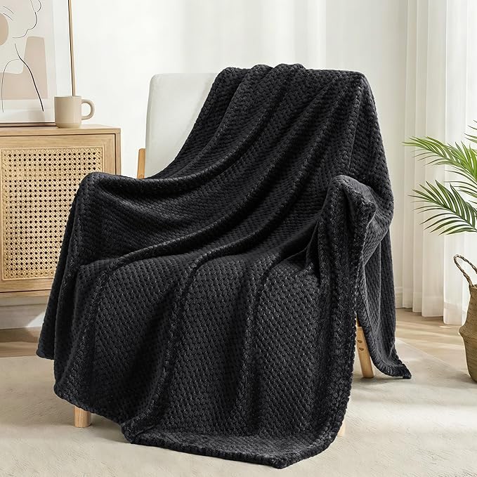 Exclusivo Mezcla Fleece Bed Blanket King Size, Super Soft and Warm Blankets - Image 4