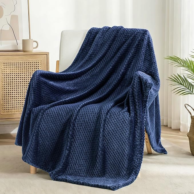 Exclusivo Mezcla Fleece Bed Blanket King Size, Super Soft and Warm Blankets - Image 4