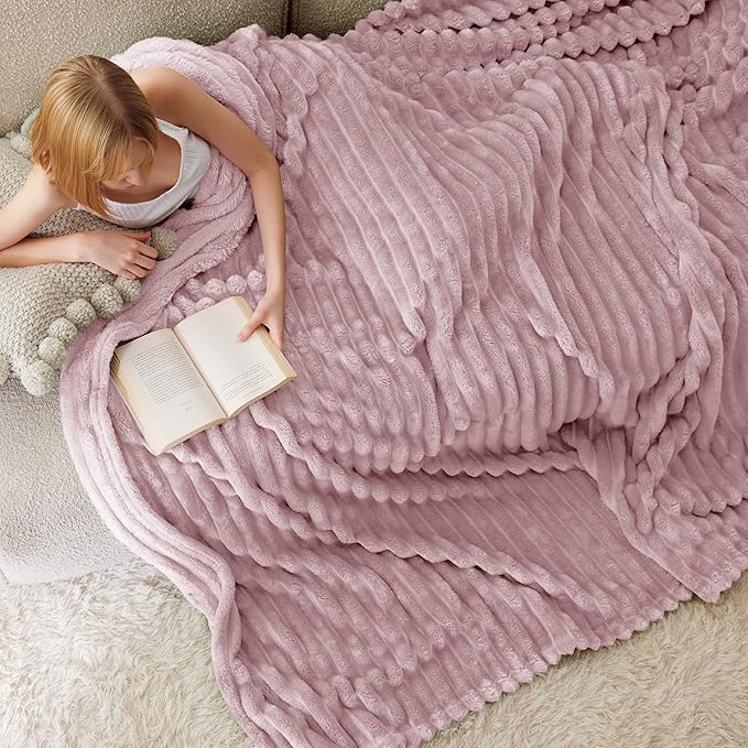 Bedsure GentleSoft Pink California King Size Blanket - Image 4