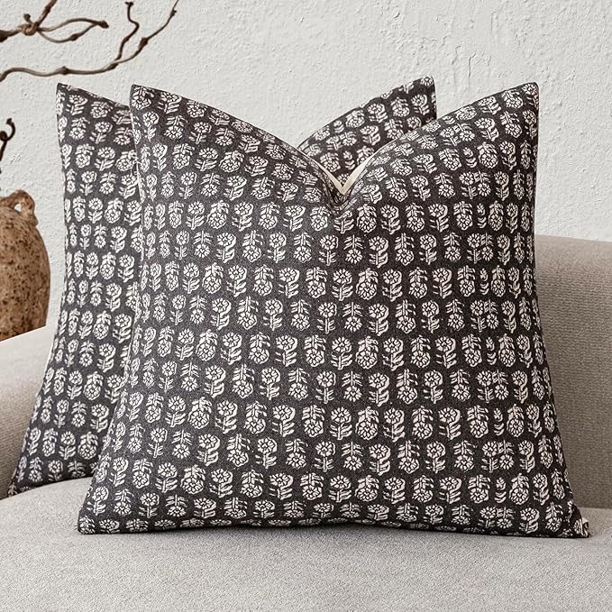 Foindtower Set of 2 Decorative Vintage Floral Print Throw Pillow Covers Neutral by Foindtower
