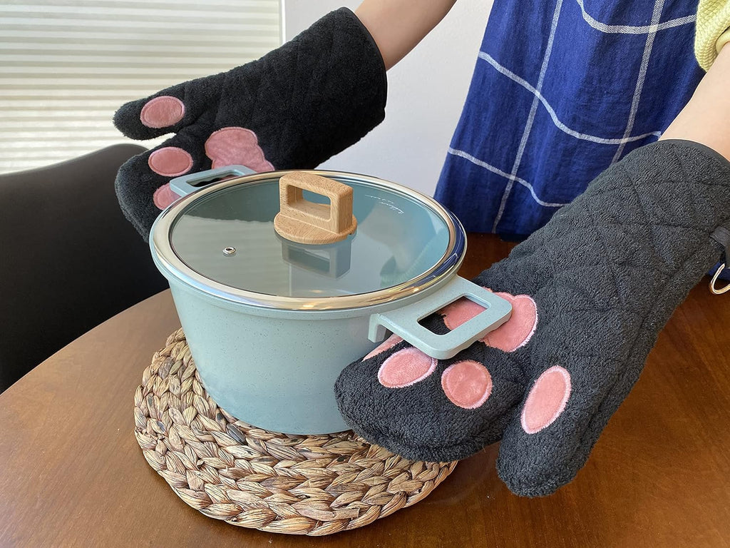 Cricket & Junebug Oven Mitts Cat Paws - Black & Pink