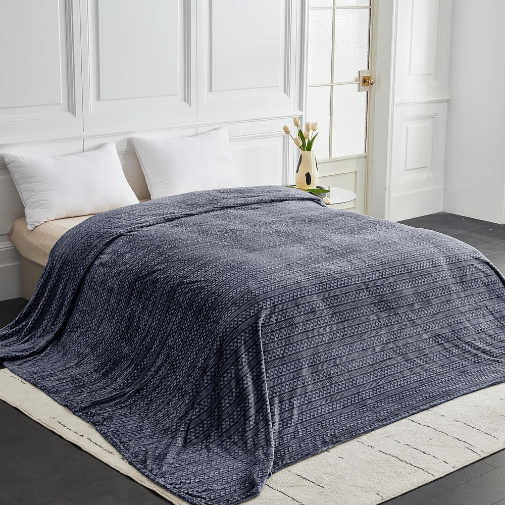 Soft Cozy 120x120 Inches Seamless Oversized King Fleece Blanket, 3D Jacquard ...