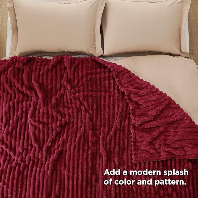 Bedsure GentleSoft Red Fleece Blanket - Image 4