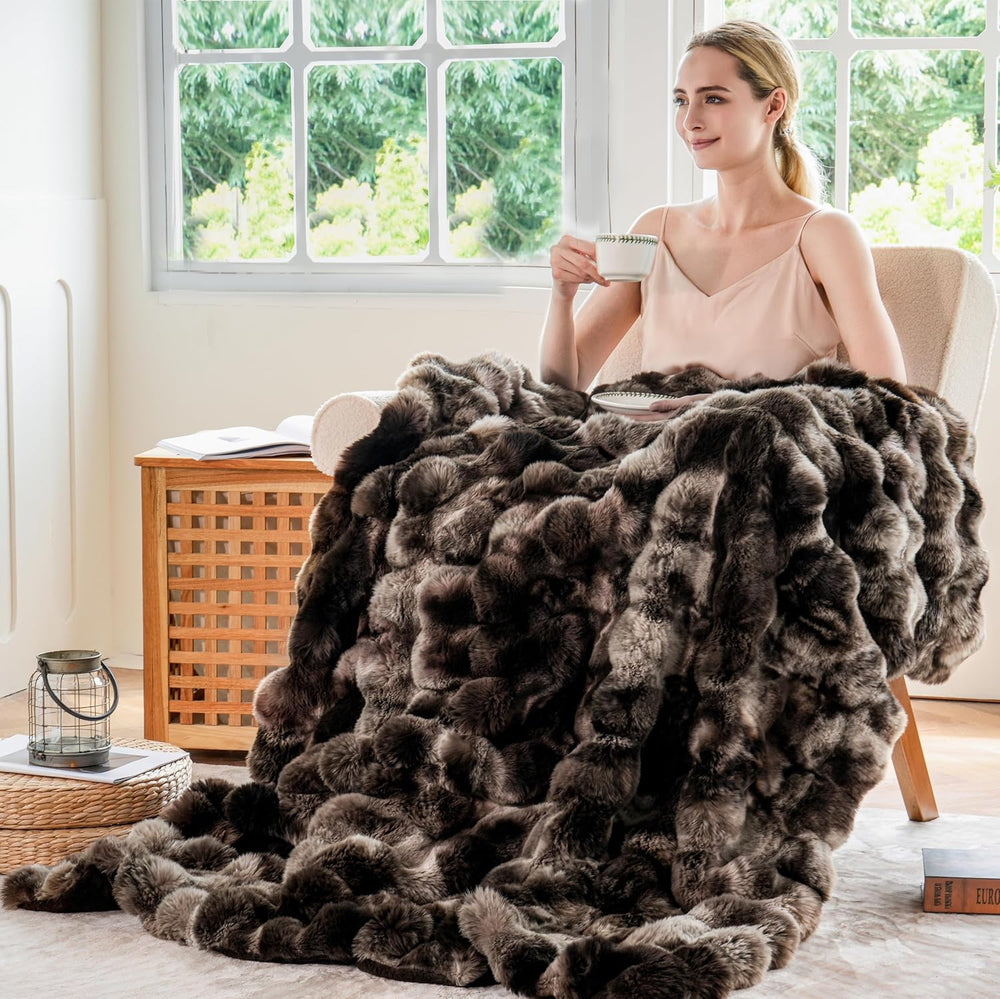 BENVWE Fluffy Faux Fur Throw Blanket for Couch, Soft Plush Thick Cozy Fuzzy L...