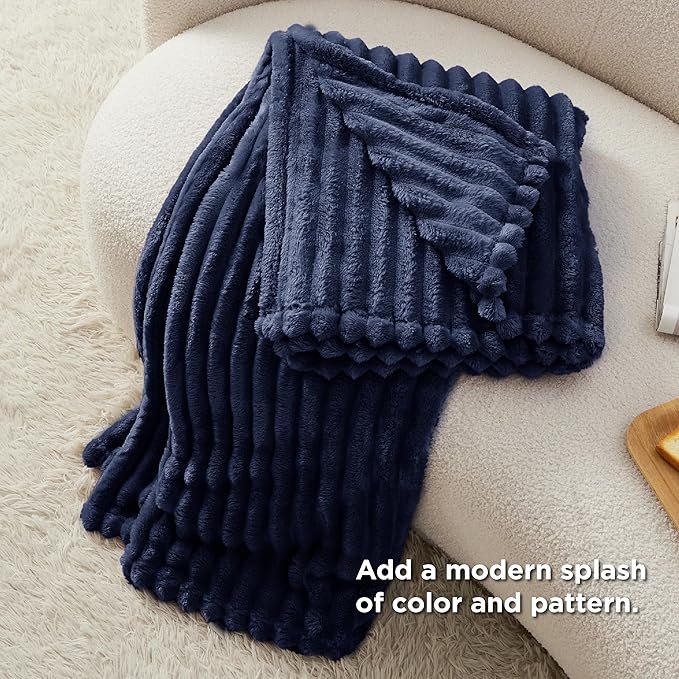 Bedsure GentleSoft Navy Blue Fleece Blanket - Image 5