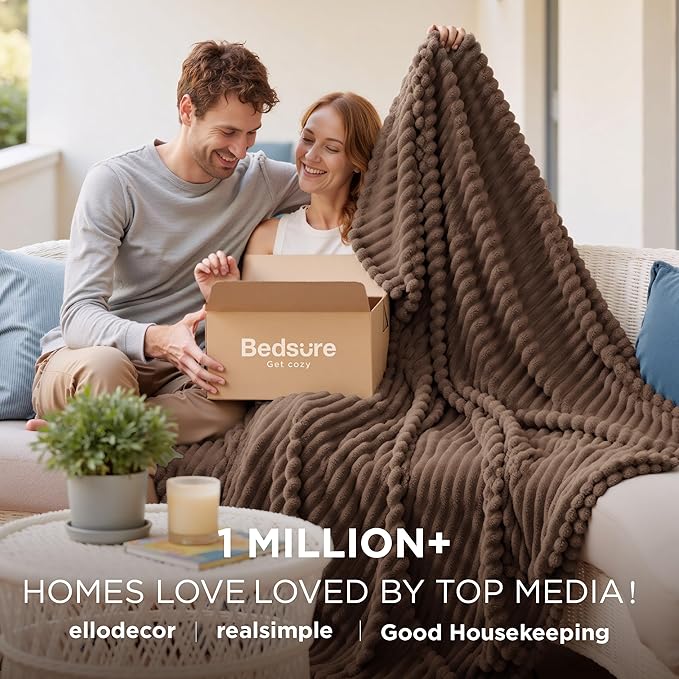 Bedsure GentleSoft Brown Fleece Blanket - Image 2