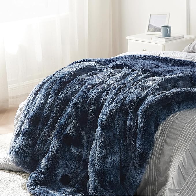 Bedsure GentleSoft Fuzzy Sherpa Faux Fur Twin Blanket Tie Dye Navy Cozy Gifts - Image 5