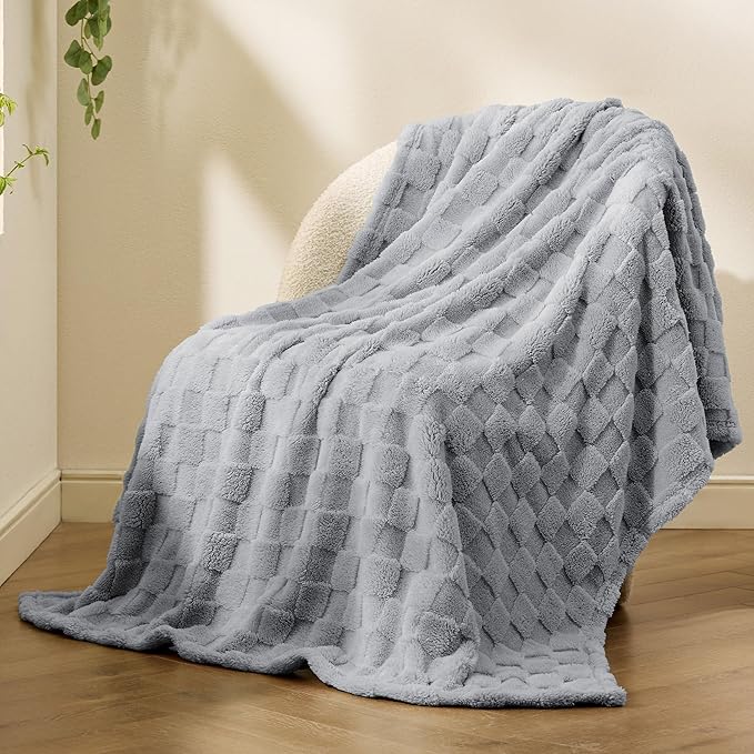 Bedsure GentleSoft Silver Grey Throw Blanket - Image 6