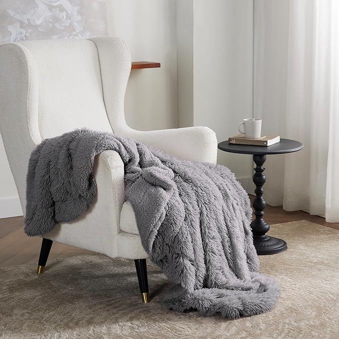 Bedsure GentleSoft Fluffy Grey Throw Blanket, Soft Sherpa Fleece Fuzzy Plush - Image 5