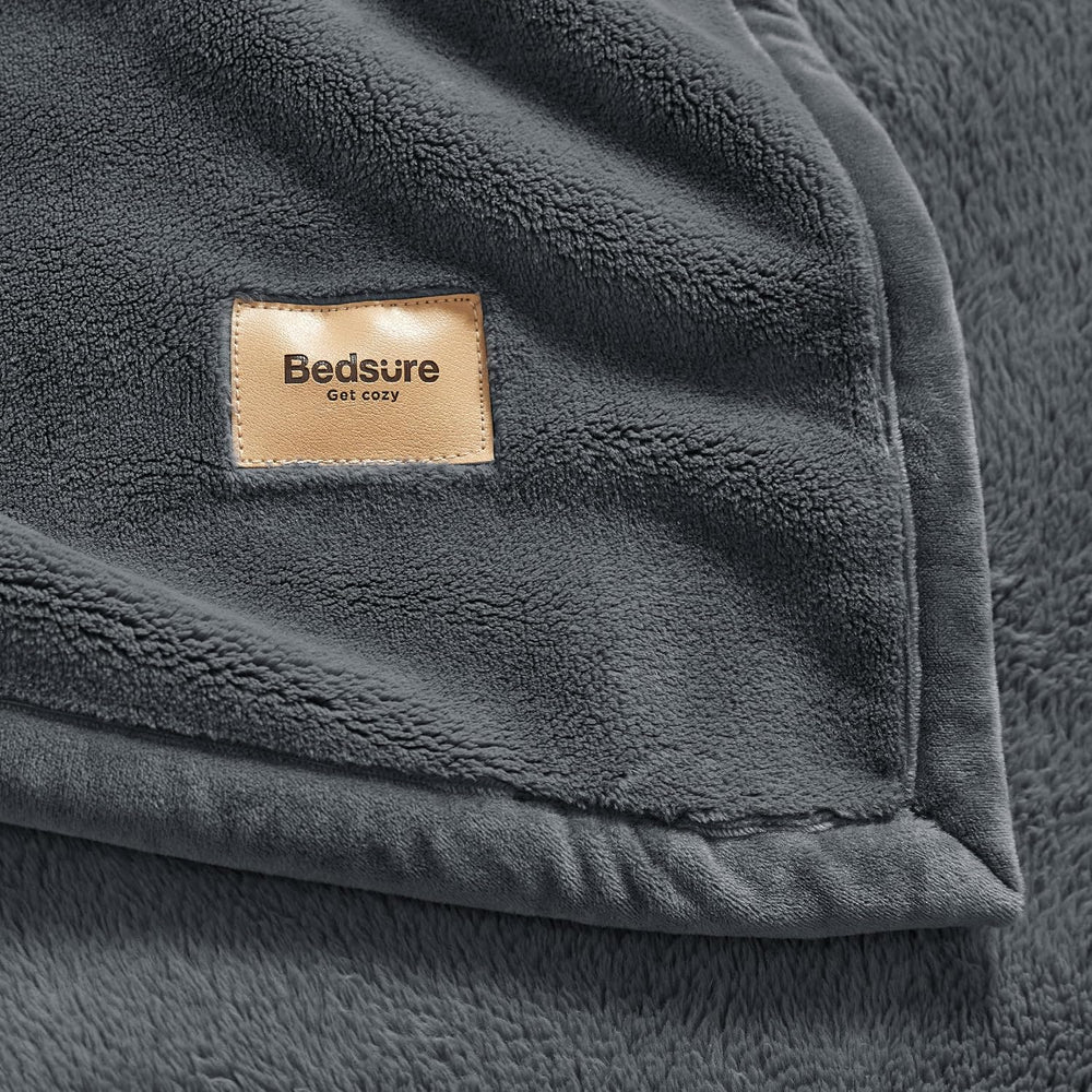 Bedsure Thick Heavy Warm Blankets for Winter, Soft Fleece Twin Blanket for Be...