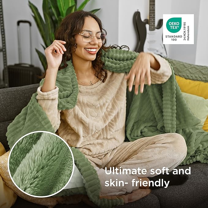 Bedsure GentleSoft Reseda Fleece Twin Blanket - Image 4