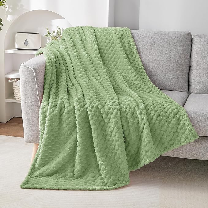 EXQ Home Fleece Throw Blanket for Couch or Bed - Image 3