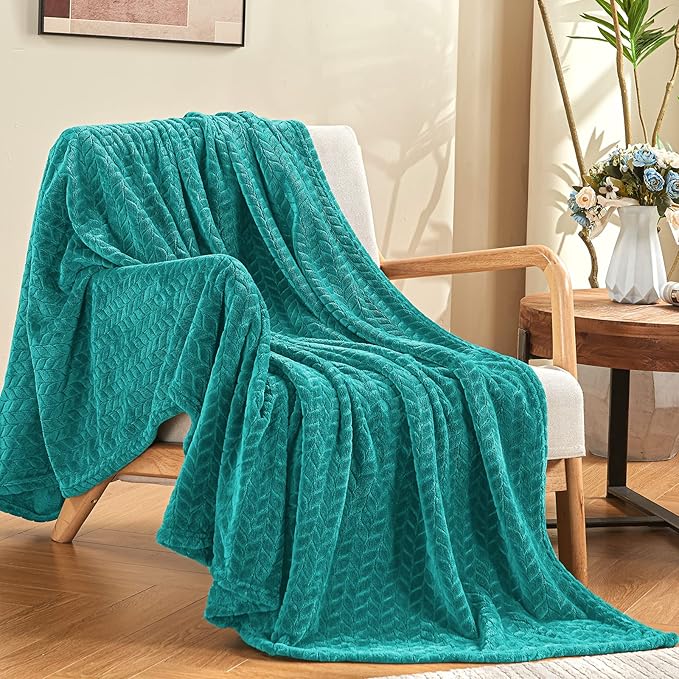 inhand Fleece Throw Blanket, Super Soft Fuzzy Blanket by inhand
