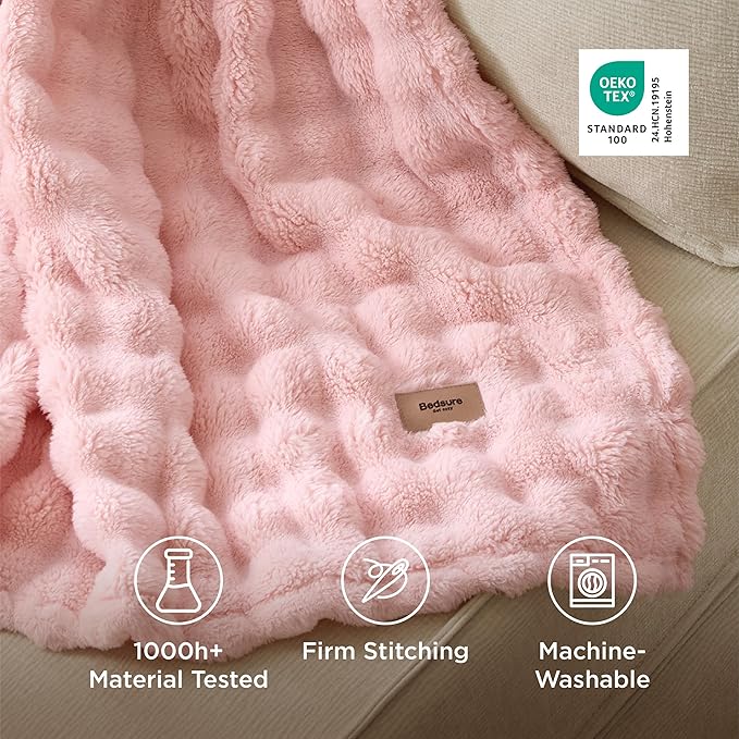 Bedsure 3D Fleece Bubble Blanket - Image 5