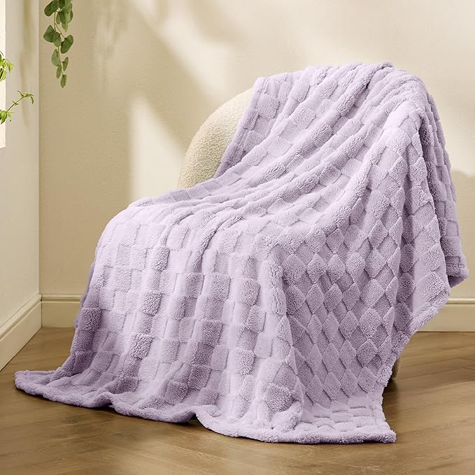 Bedsure GentleSoft Lavender Fog Twin XL Blanket - Image 6
