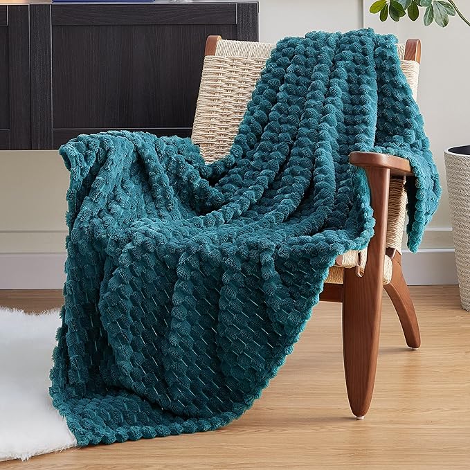 EXQ Home Fleece Blanket Throw XL by EXQHomeTexitleCoLtd
