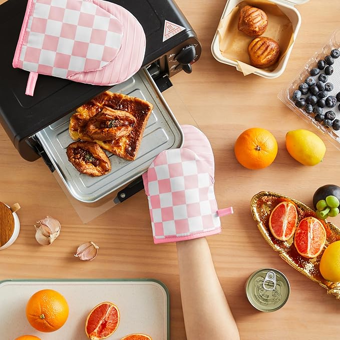 Ohocut Pink Checkered Mini Oven Mitts Heat Resistant, Vintage Retro - Image 2