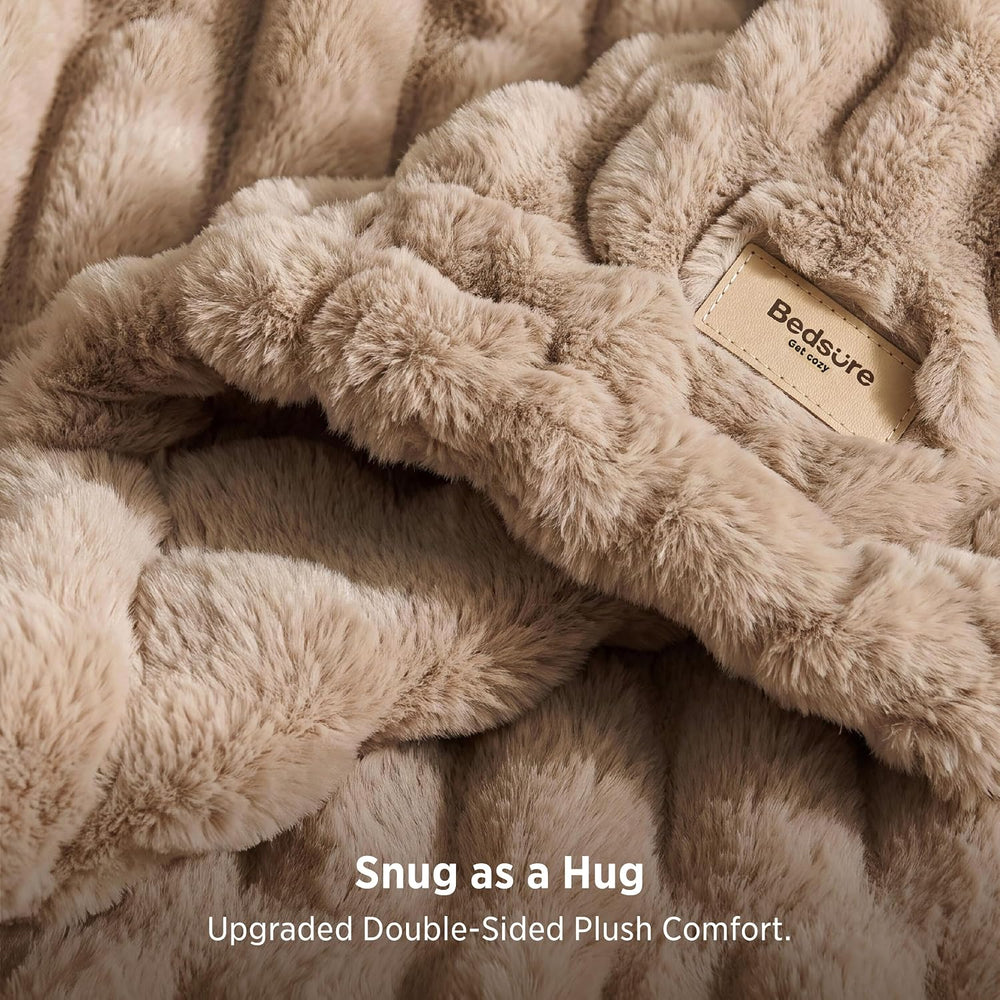 Bedsure Soft Double-Sided Faux Fur Throw XL Blanket, Light Brown, 50"x70...
