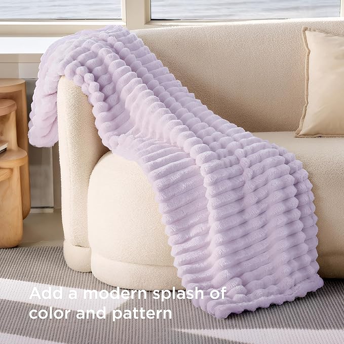 Bedsure GentleSoft Lavender Fog Fleece Blanket - Image 3