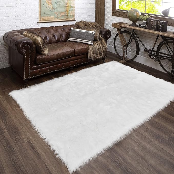 Latepis White Fur Rug 5x6.7, Faux Sheepskin Fluffy Washable Rug by Latepis