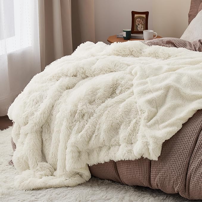 Bedsure GentleSoft Fluffy Cream Throw Blanket Decorative Blankets - Image 5