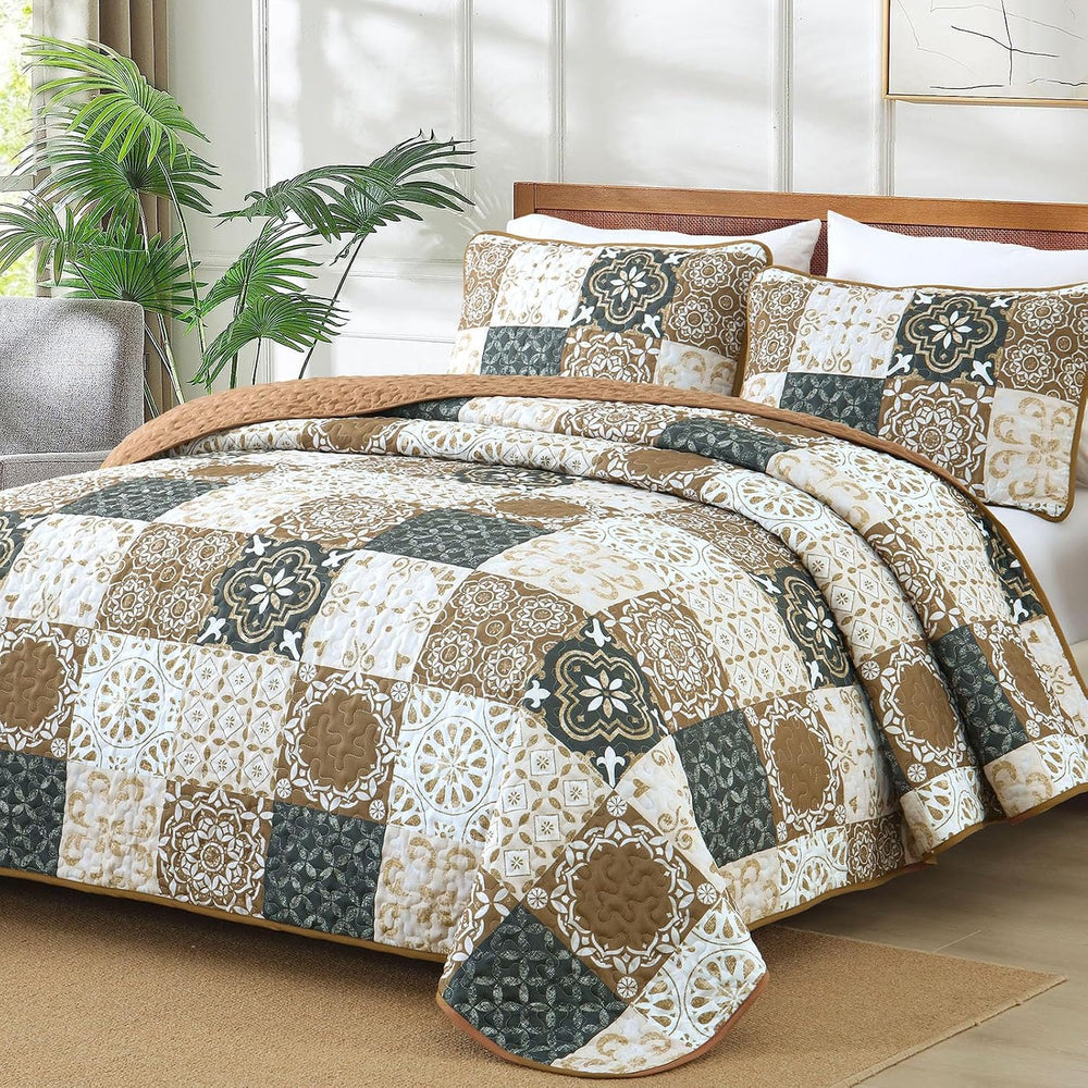 Patchwork Quilt Set King Size, Boho Farmhouse Bedspread Brown