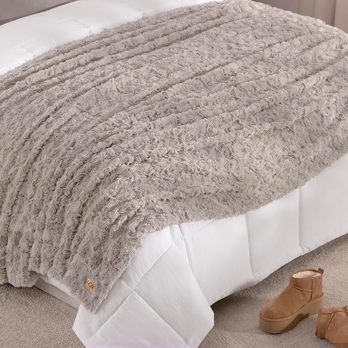 UGG Adalee Faux Fur Full/Queen Size Blanket, Warm Cozy Blanket, Extra Large - Image 7