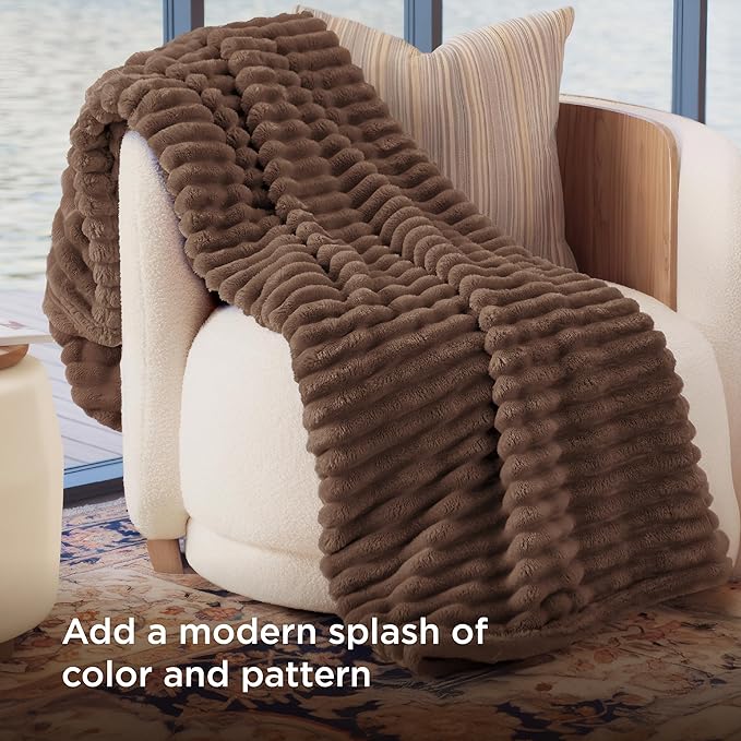 Bedsure GentleSoft Brown Fleece Blanket - Image 3