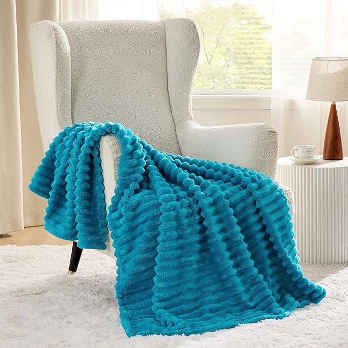 Bedsure GentleSoft Teal Twin Blanket - Image 2